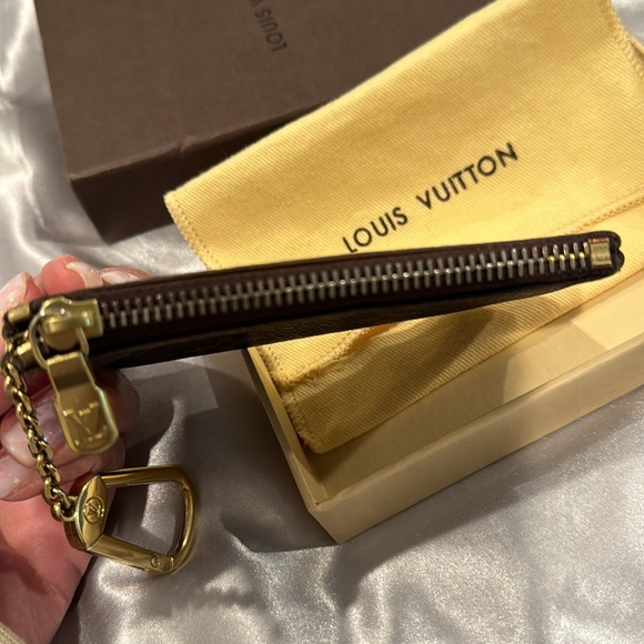 Louis Vuitton Key Pouch Authentic “price is firm” - Picture 6 of 10